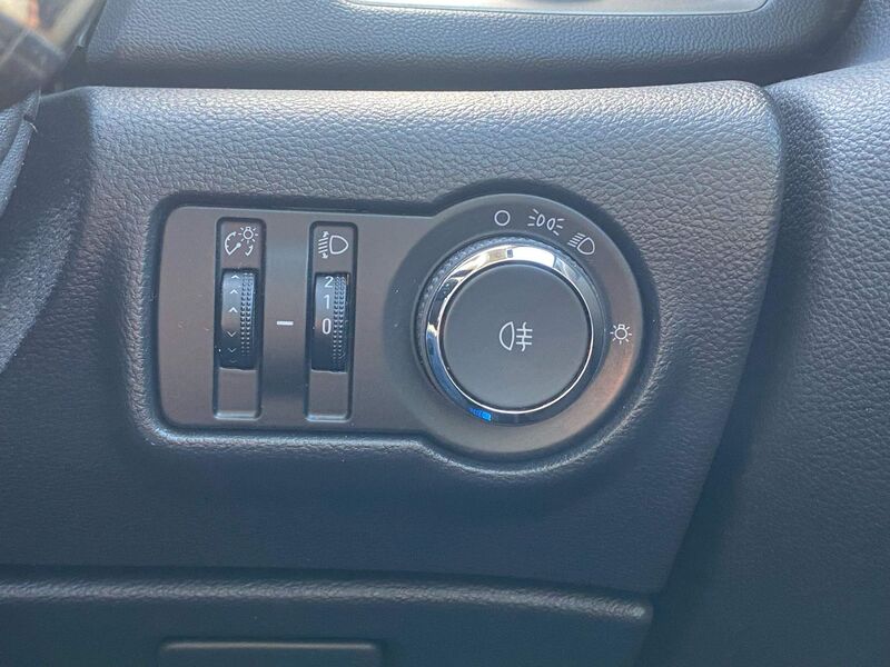 VAUXHALL ASTRA 1.6 16v Exclusiv Auto Euro 5 5dr 2010