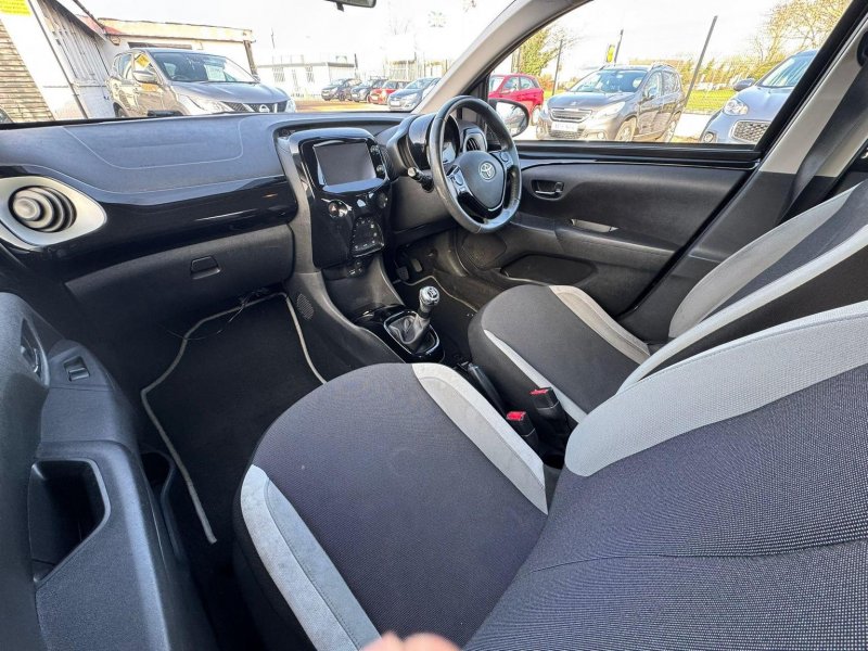 TOYOTA AYGO 1.0 VVT-i x-clusiv Euro 5 5dr Euro 5 2014