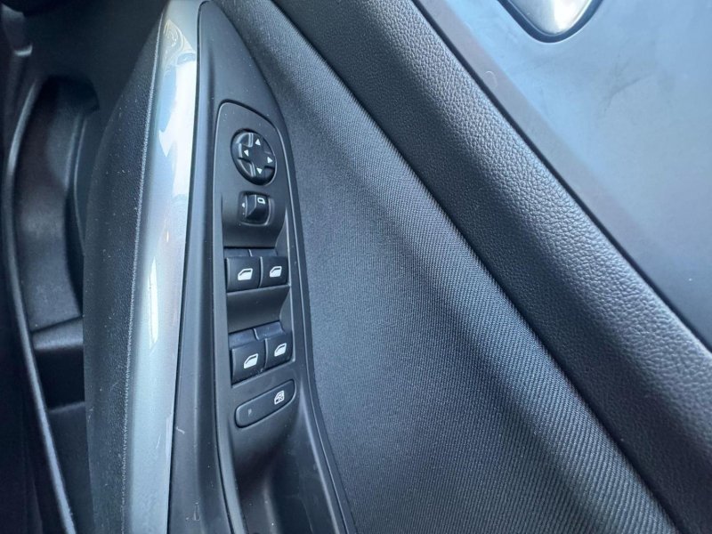 VAUXHALL GRANDLAND X 1.2 Turbo SE Euro 6 (s/s) 5dr 2018