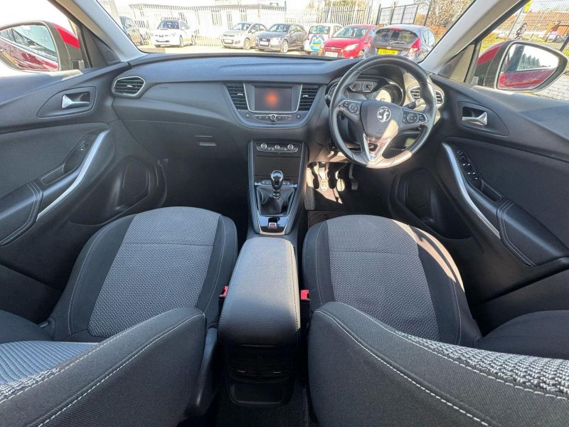 VAUXHALL GRANDLAND X 1.2 Turbo SE Euro 6 (s/s) 5dr 2018