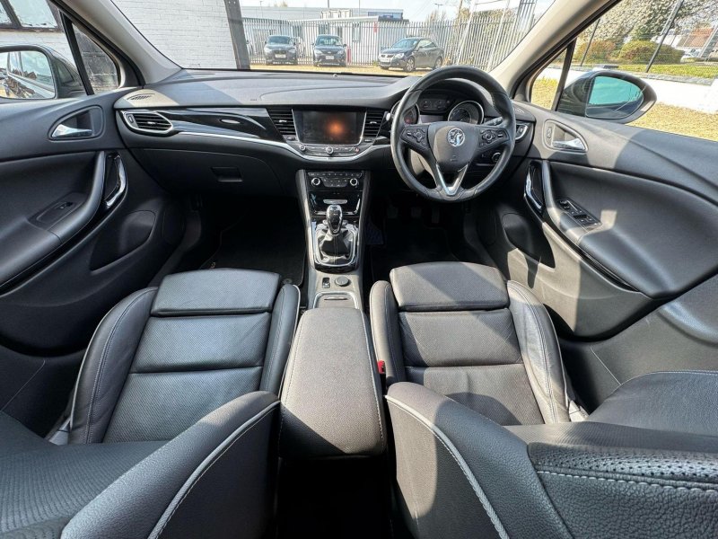 VAUXHALL ASTRA 1.4i Turbo Elite Nav Euro 6 5dr 2015