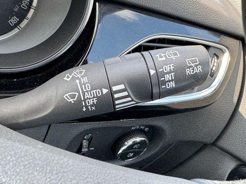 VAUXHALL ASTRA 1.4i Turbo Elite Nav Euro 6 5dr 2015