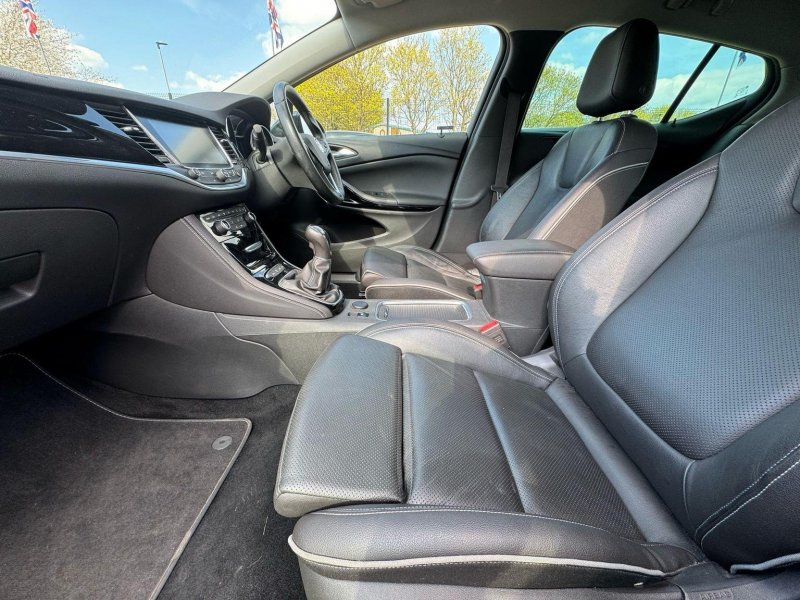 VAUXHALL ASTRA 1.4i Turbo Elite Nav Euro 6 5dr 2015