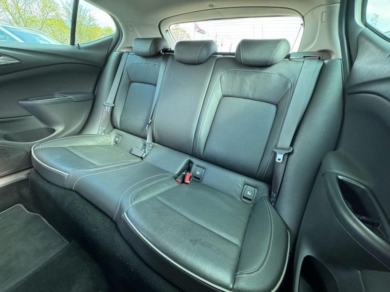 VAUXHALL ASTRA 1.4i Turbo Elite Nav Euro 6 5dr 2015