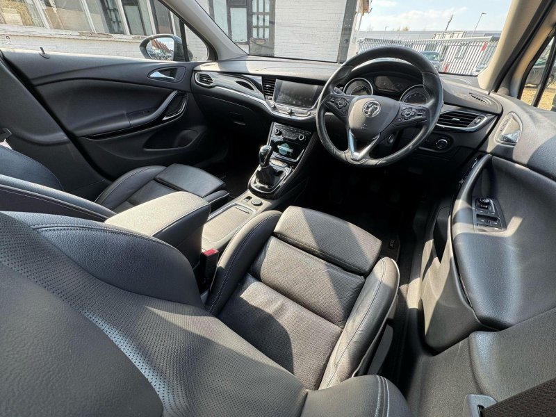 VAUXHALL ASTRA 1.4i Turbo Elite Nav Euro 6 5dr 2015