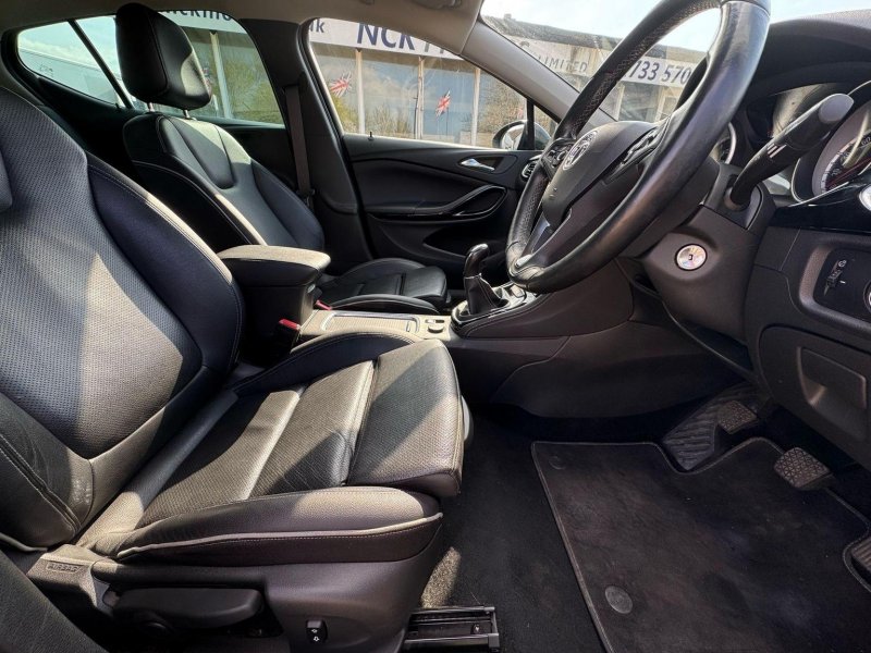 VAUXHALL ASTRA 1.4i Turbo Elite Nav Euro 6 5dr 2015