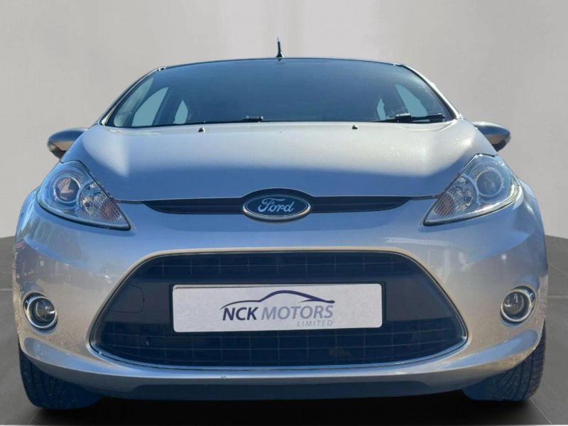 FORD FIESTA 1.4 Zetec 5dr 2011