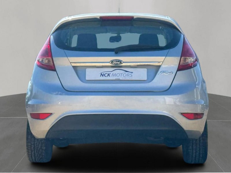 FORD FIESTA 1.4 Zetec 5dr 2011