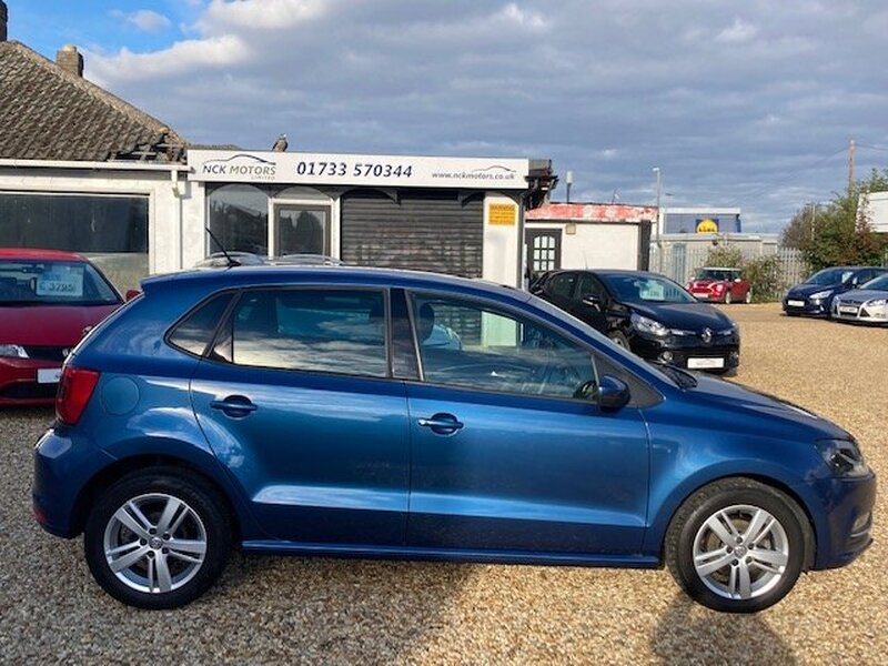 VOLKSWAGEN POLO MATCH TSI 2016