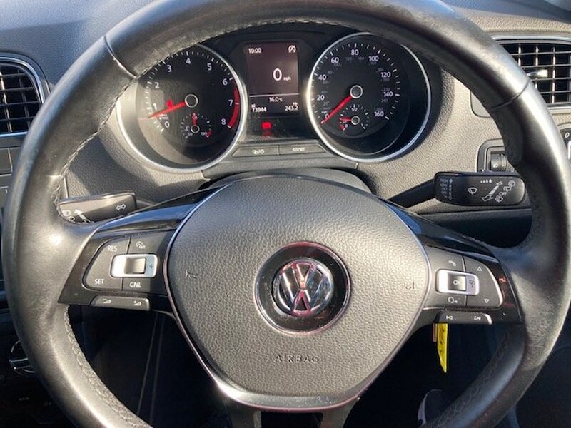 VOLKSWAGEN POLO MATCH TSI 2016