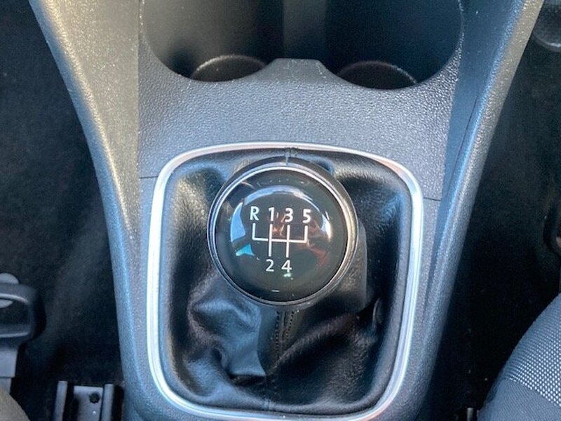 VOLKSWAGEN POLO MATCH TSI 2016