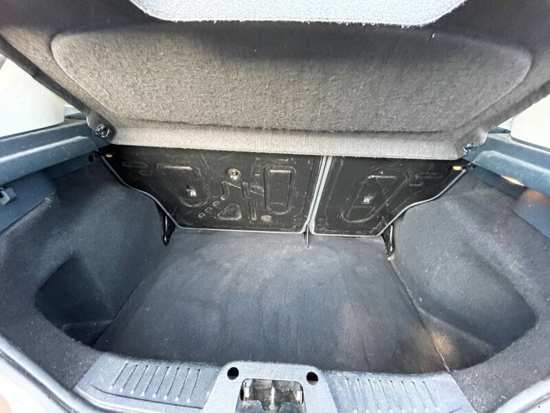 FORD FIESTA TITANIUM 2010