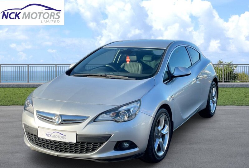 VAUXHALL ASTRA GTC SRI 2013