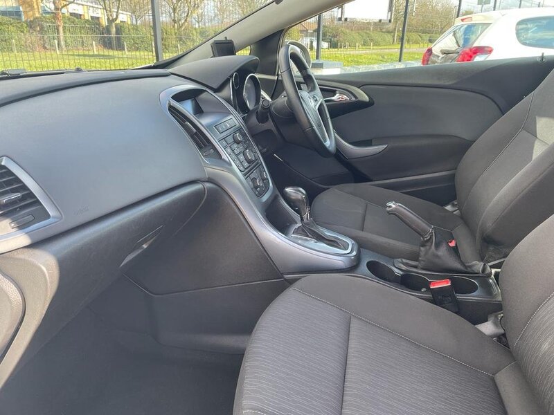 VAUXHALL ASTRA GTC SPORT 2014