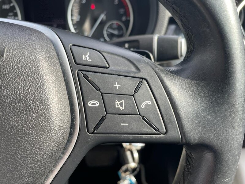 MERCEDES-BENZ B CLASS B200 CDI BLUEEFFICIENCY SE 2012