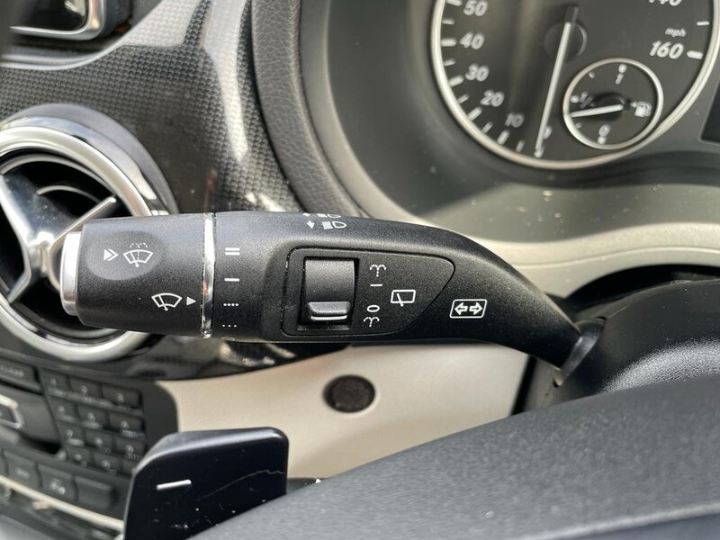 MERCEDES-BENZ B CLASS B200 CDI BLUEEFFICIENCY SE 2012