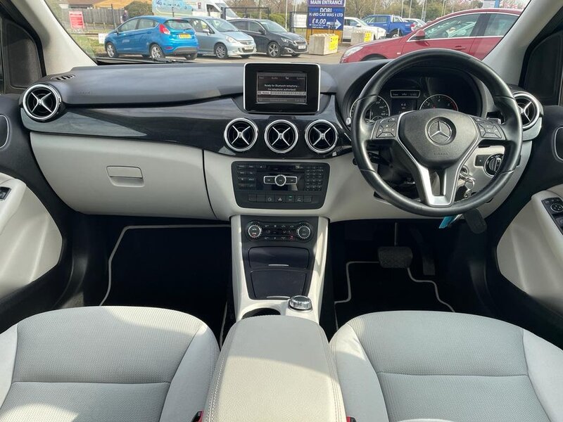 MERCEDES-BENZ B CLASS B200 CDI BLUEEFFICIENCY SE 2012