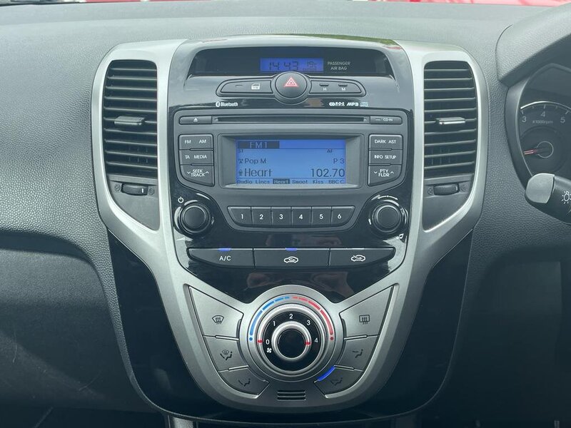 HYUNDAI IX20 ACTIVE 2012