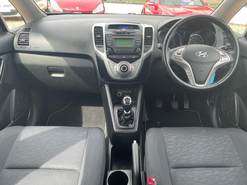 HYUNDAI IX20 ACTIVE 2012