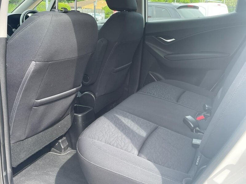 HYUNDAI IX20 ACTIVE 2012