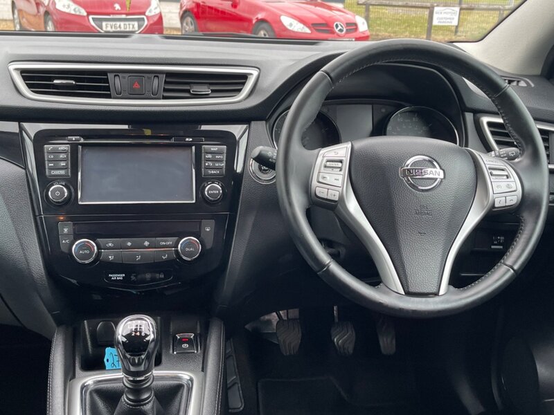 NISSAN QASHQAI ACENTA PREMIUM DIG-T 2014