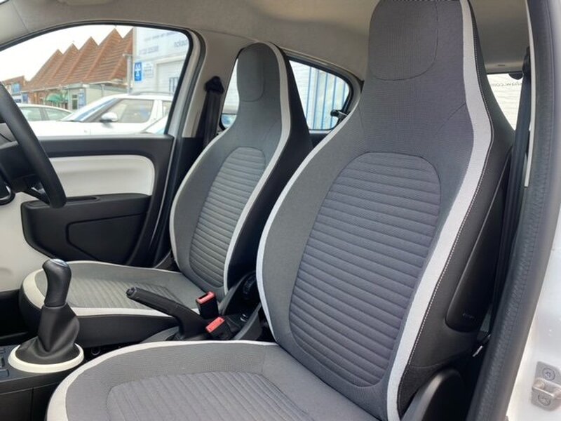 RENAULT TWINGO PLAY SCE 2016