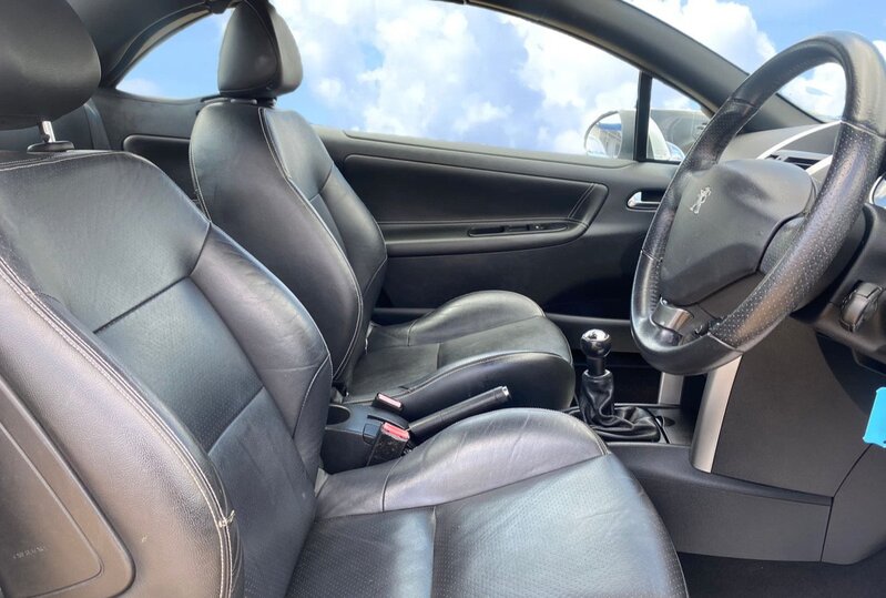 PEUGEOT 207 CC ALLURE 2013