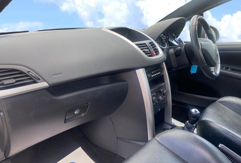 PEUGEOT 207 CC ALLURE 2013