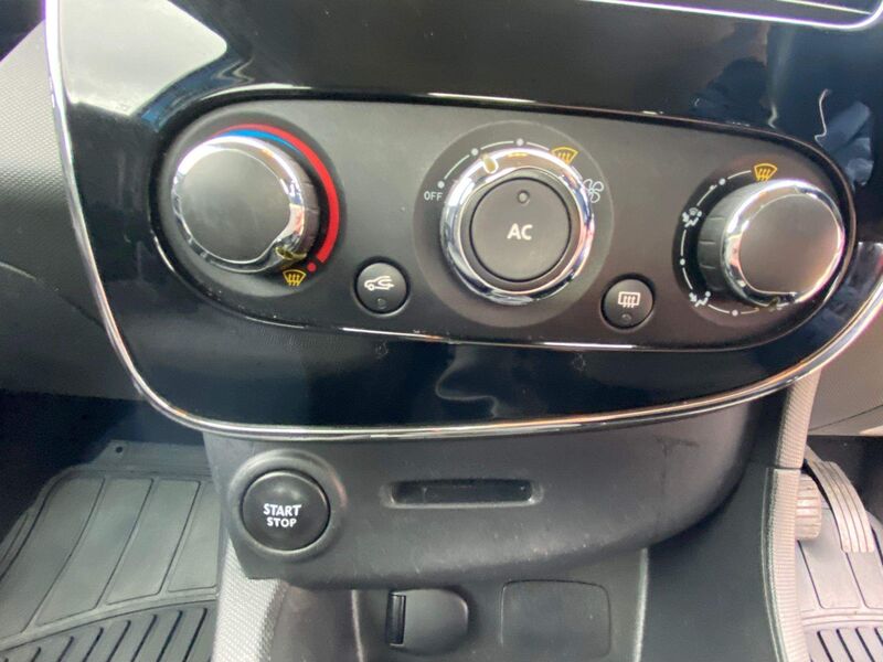 RENAULT CLIO 1.5 dCi ECO Dynamique MediaNav Euro 5 (s/s) 5dr 2014
