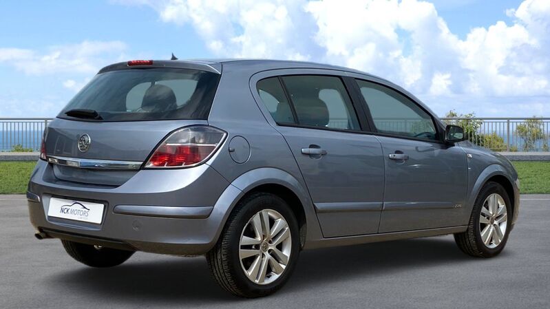 VAUXHALL ASTRA SXI 2009