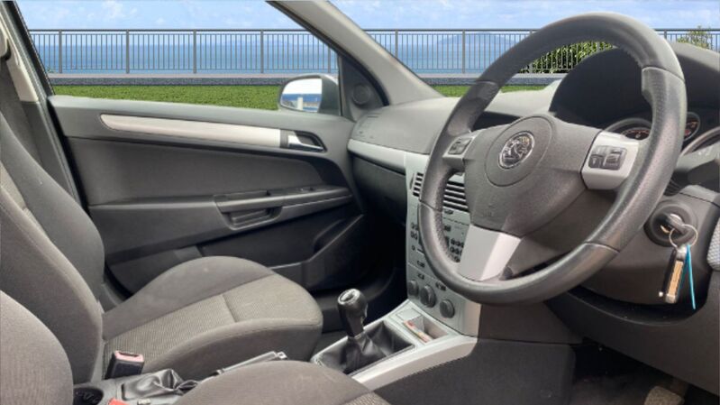 VAUXHALL ASTRA SXI 2009