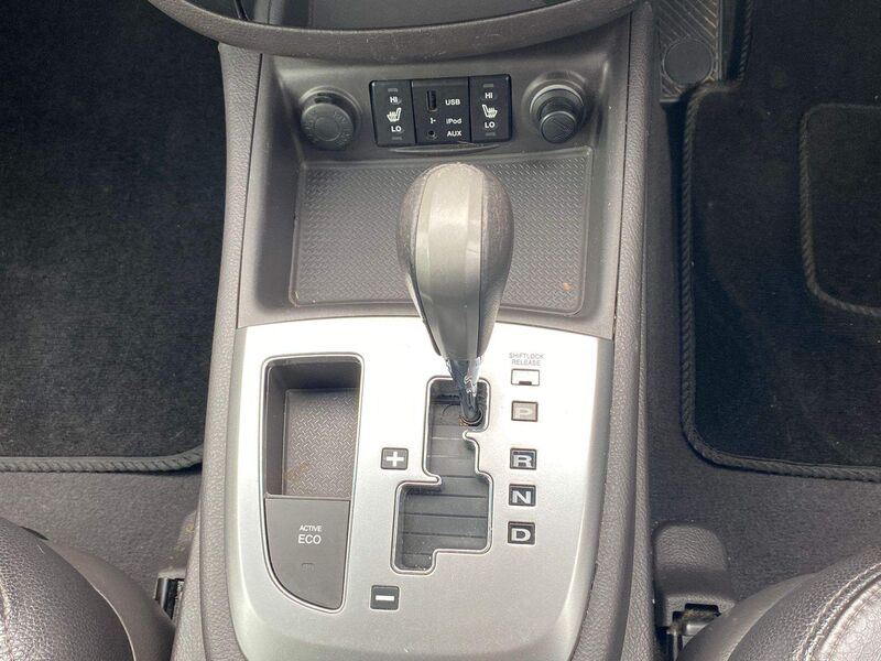 HYUNDAI SANTA FE 2.2 CRDi Premium Auto 4WD Euro 5 5dr (7 seat) 2011