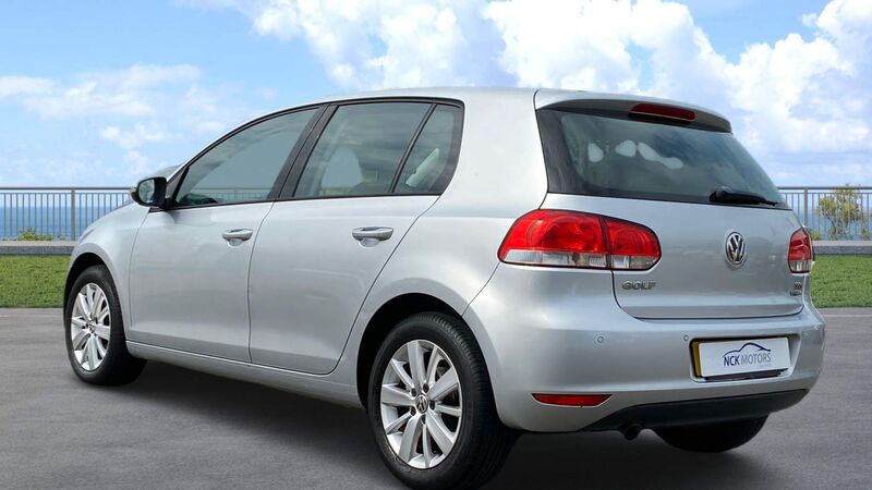 VOLKSWAGEN GOLF 1.6 TDI BlueMotion Tech Match Euro 5 (s/s) 5dr 2011