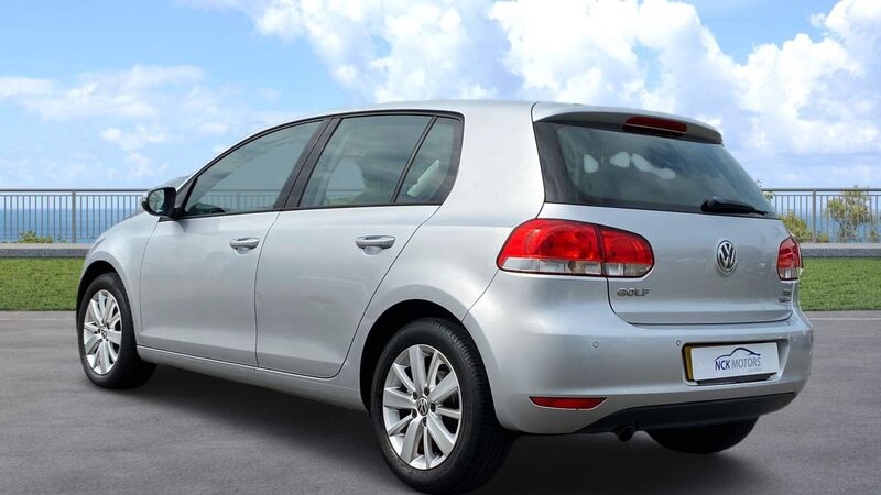 VOLKSWAGEN GOLF 1.6 TDI BlueMotion Tech Match Euro 5 (s/s) 5dr 2011
