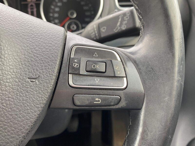 VOLKSWAGEN GOLF 1.6 TDI BlueMotion Tech Match Euro 5 (s/s) 5dr 2011