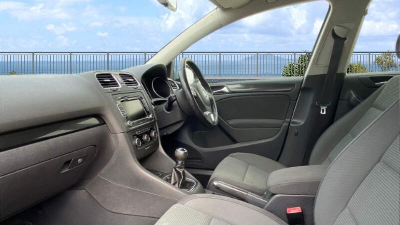 VOLKSWAGEN GOLF 1.6 TDI BlueMotion Tech Match Euro 5 (s/s) 5dr 2011
