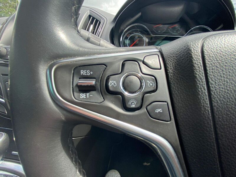VAUXHALL INSIGNIA 2.0 CDTi Elite Nav Sports Tourer Auto Euro 5 5dr 2014