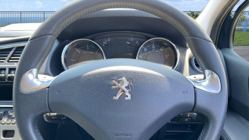PEUGEOT 3008 1.6 HDi Allure Euro 5 5dr 2014