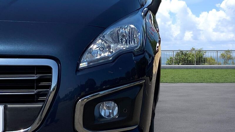 PEUGEOT 3008 1.6 HDi Allure Euro 5 5dr 2014