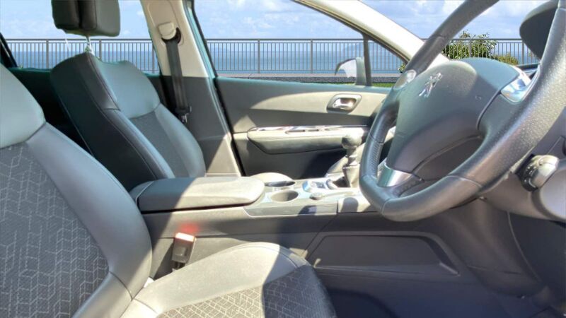 PEUGEOT 3008 1.6 HDi Allure Euro 5 5dr 2014