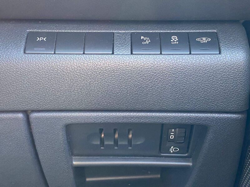 PEUGEOT 3008 1.6 HDi Allure Euro 5 5dr 2014